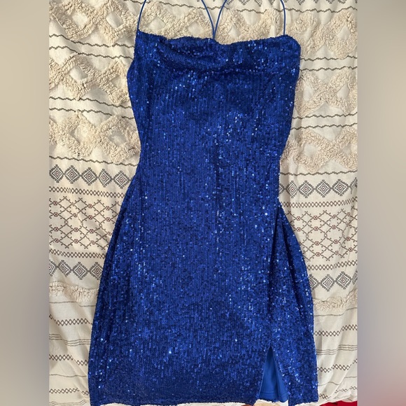 Windsor Royal Blur Sequin Mini-dress. Size S. Crisscross back! 💙New with Tags! - Picture 9 of 9